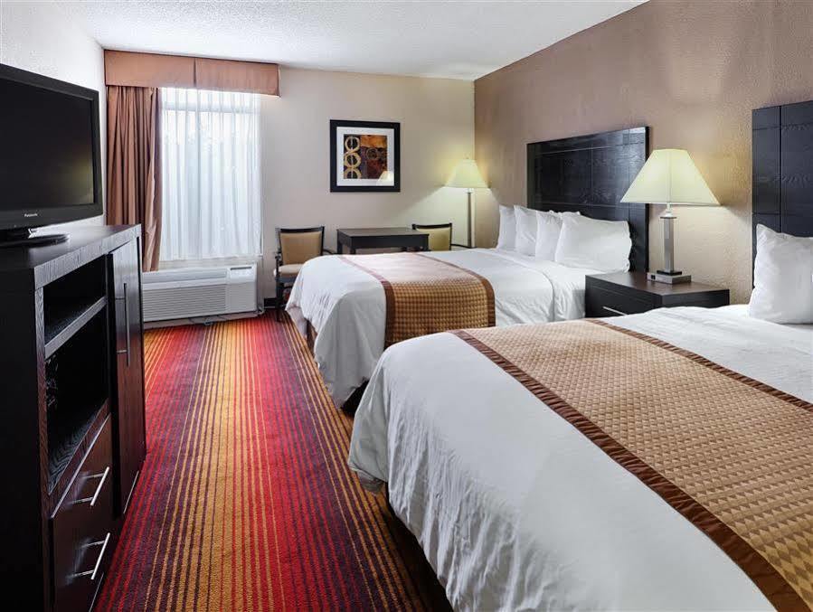Best Western Hampton Coliseum Inn Exteriér fotografie